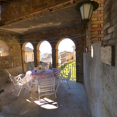 Scappo In Umbria, La Loggia Apartment Amelia Luaran gambar